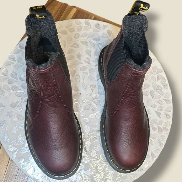 Dr. Martens 2976 WarmWair Lined Grizzly Leather Winter Snow Chelsea Boot Unisex - Picture 9 of 13